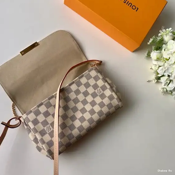 Vuitton Favorite PM Louis 0622